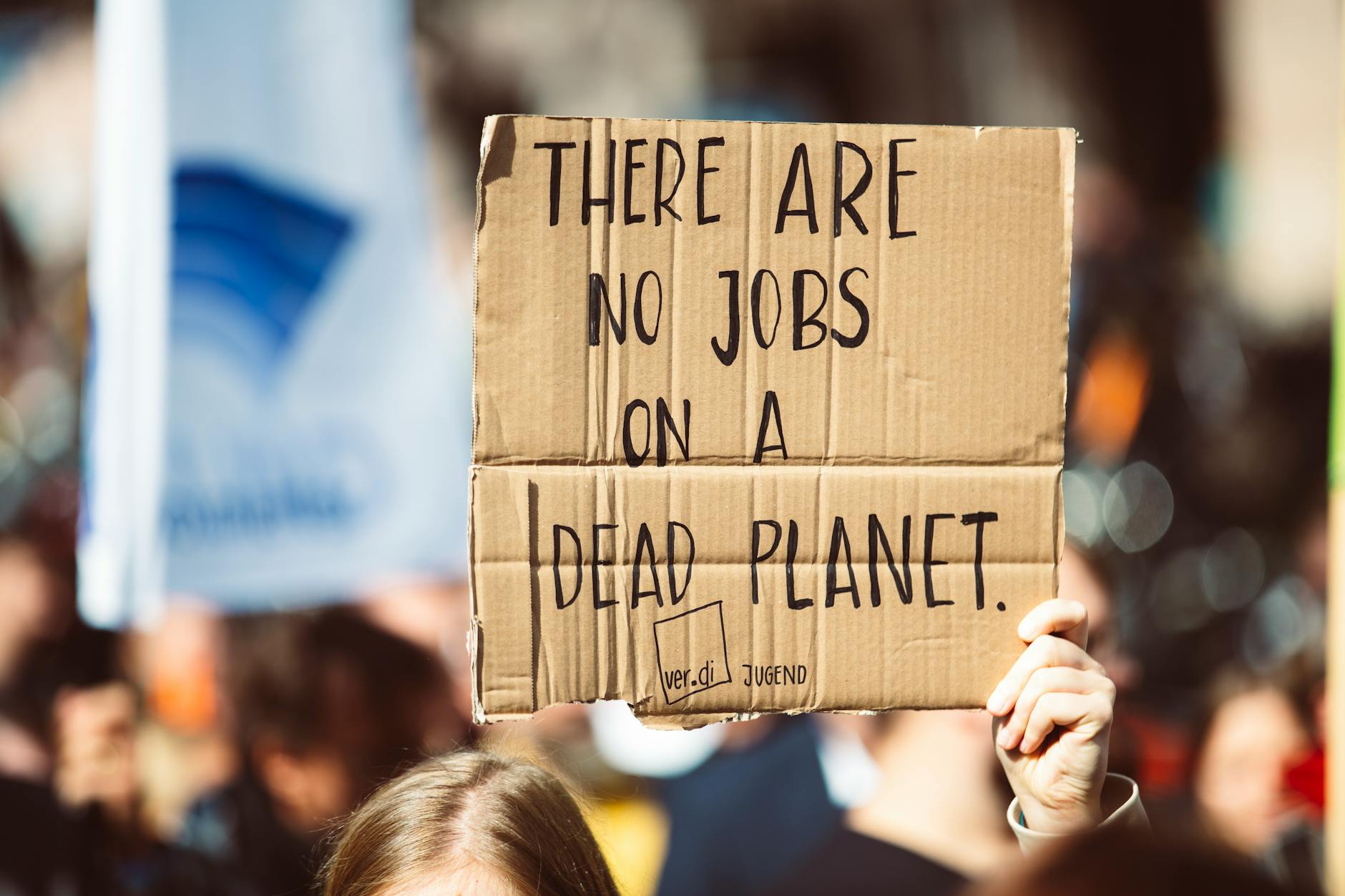 climate sign outside blur