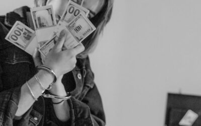 CALLING ALL STUDENTS, GRADUATES, AUTHORS, CREATIVES, BUSINESS PEOPLE