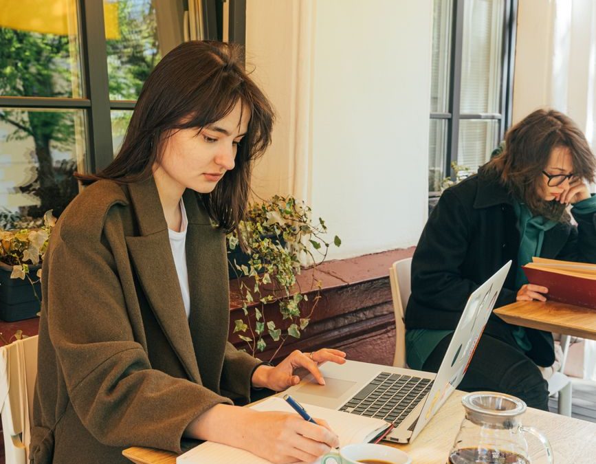 EFFECTIVE WRITING IN THE AI WORLD